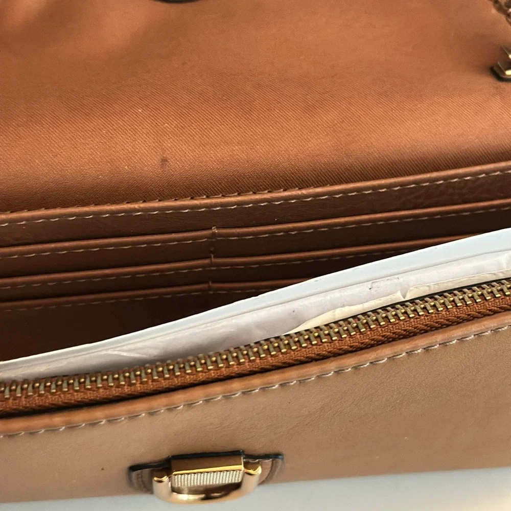 NWT FOSSIL CROSSBODY - Picture 6 of 11